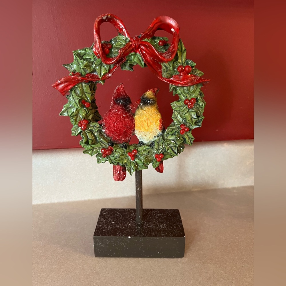 QVC Festive Cardinal Wreath Decoration